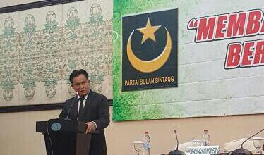 Photo of Pelantikan Pimpinan DPD, Kelemahan Sistem Uji Materil Mahkamah Agung Dan Dilema Negara Kita