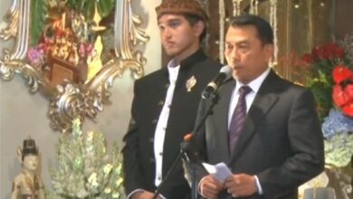 Photo of Sepertinya Ada Sinyal Khusus dari Jokowi untuk Moeldoko Buat Cawapres 2019 ??