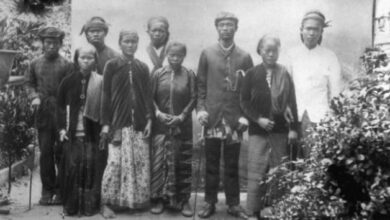 Photo of Sejarah Orang Jawa Berdatangan ke Suriname, dari Buruh Hingga Kena Janji Gombal
