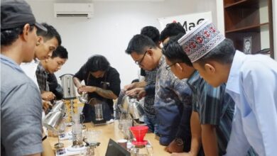 Photo of Berdayakan Ekonomi Kerakyatan, Pelatihan Santri Barista Digulirkan