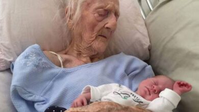 Photo of Kok Bisa Nenek Berumur 101 Tahun Melahirkan Bayi Seberat 4 Kilogram