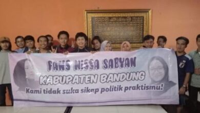 Photo of Penggemar Tak Ingin Nissa Sabyan Terlibat Politik