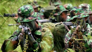 Photo of Rahasia Komandan TNI Bisa Tangkap Peluru yang Ditembakkan dari Dekat