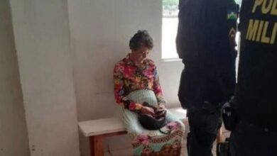 Photo of Demi Bantu Ibunya Dapatkan SIM, Pria Ini Menyamar Jadi Perempuan dan Celakanya Ketahuan