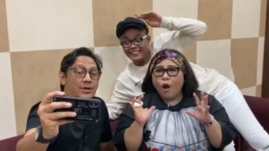 Photo of Tangis dan Tawa Nunung di RS Ketergantungan Obat Saat Dijenguk Sule dan Andre