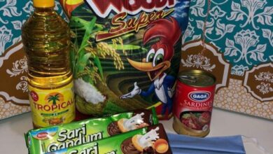 Photo of Ini Bunyi Surat dari Anies yang Terselip dalam Paket Sembako yang Diterima Warga