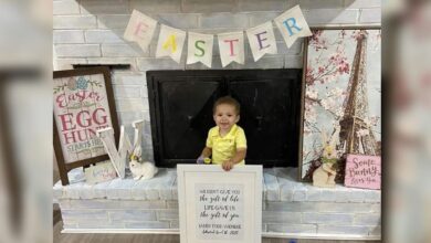 Photo of Kisah Haru Seorang Wanita Resmi Adopsi Anak Lewat Video Chat Ditengah Pandemi Corona