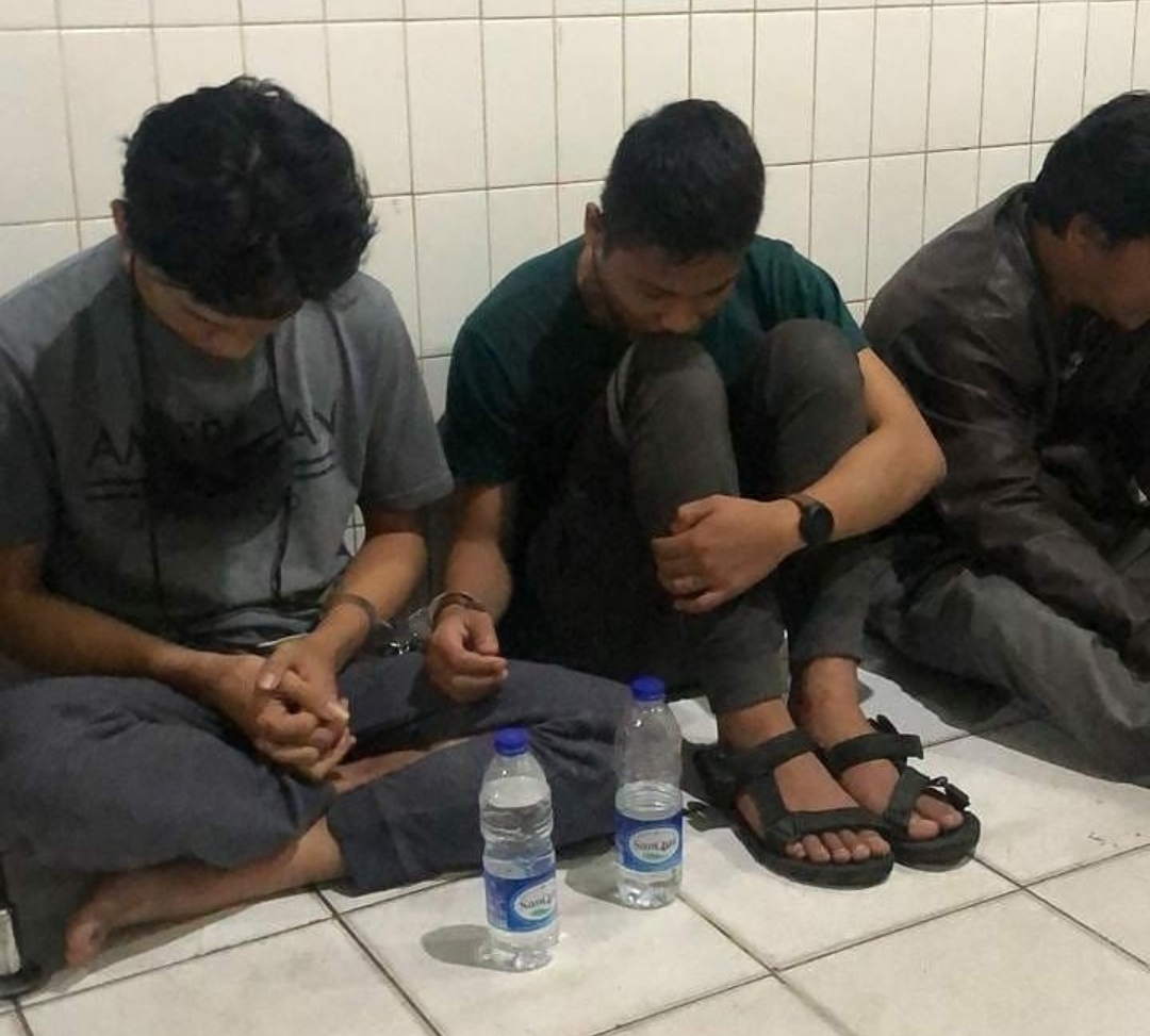Abadikini.com, JAKARTA – Tersangka video prank YouTube sampah Fer...