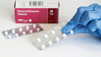Dexamethasone merupakan obat kortikosteroid yang diresepkan sebagai obat semprot yang berguna untuk mengatasi rinitis alergi, atau juga diresepkan sebagai tetes mata untuk mengobati iritis dan otitis eksterna