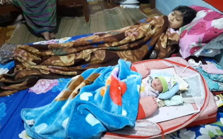 Ibu dan bayinya sehat setelah melahirkan bayi di Tasikmalaya