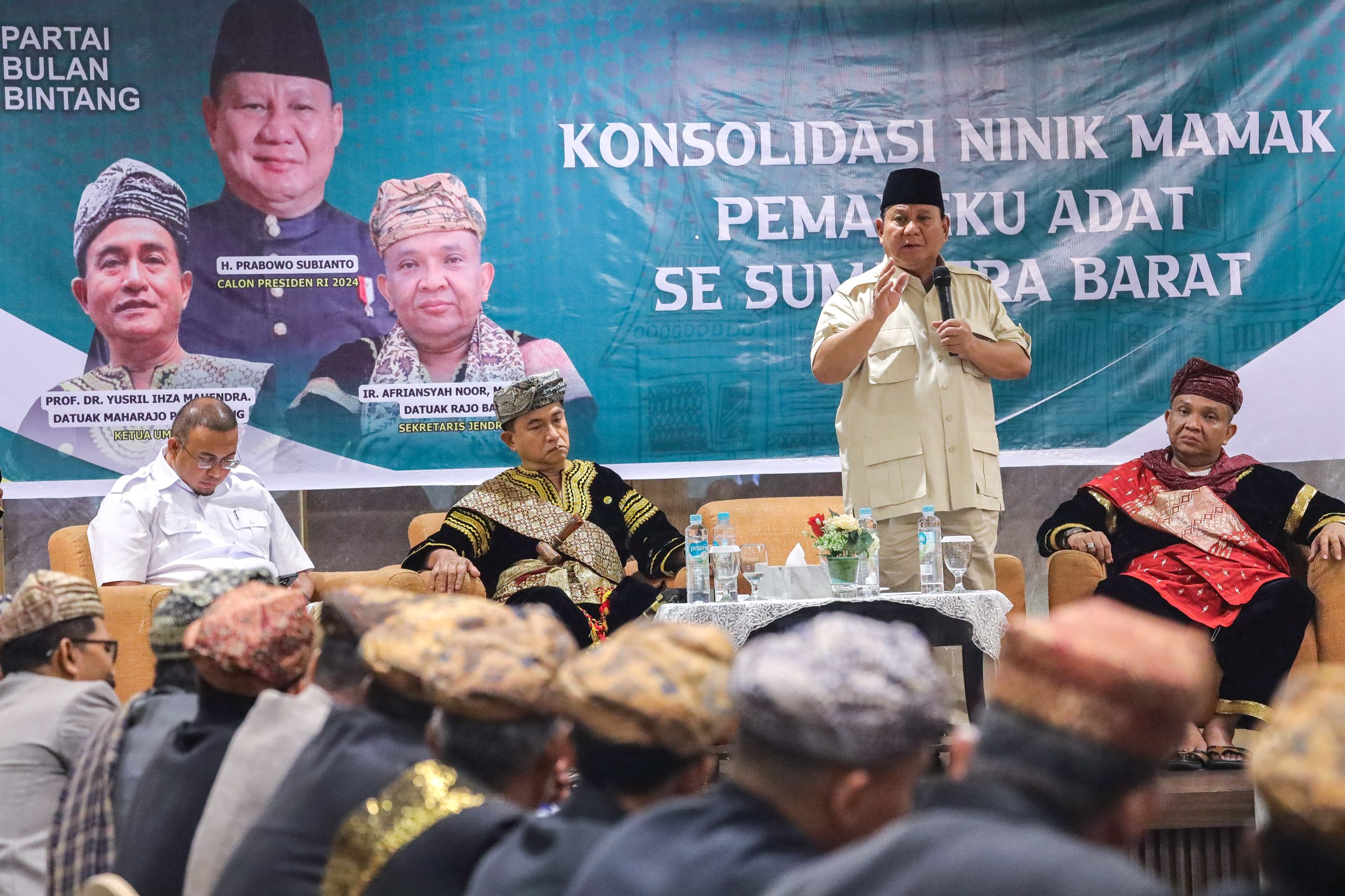 Survei Indikator: Elektabilitas Prabowo 40,6 Persen Ungguli Jauh Ganjar dan Anies