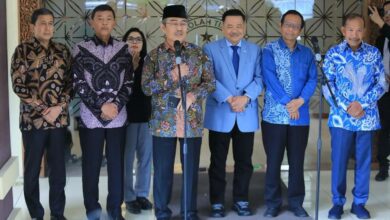 Photo of Komisi Reformasi Polri Buka Saluran WhatsApp dan Surel, Ajak Masyarakat Beri Masukan