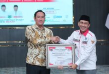 Photo of Selamat! Kepala BNN RI Suyudi Ario Seto Terima Penghargaan Tokoh Peduli Desa dari APDESI Merah Putih
