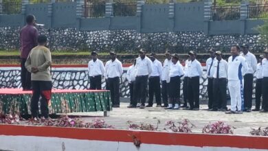 Photo of Prioritas Peningkatan Kualitas ASN, Bupati Deiyai Serahkan SK CPNS/PPPK untuk 69 Tenaga Honorer