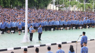 Photo of Wagub NTT Johni Asadoma Tegaskan Disiplin, Antisipasi Wabah Musim Hujan, dan Bahaya HIV/AIDS pada Pelajar