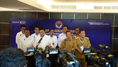 Photo of Menko Polkam: Perbatasan Adalah Garis Terdepan Kedaulatan Negara, Ayo Percepat Pembangunan Ekonomi Lokal