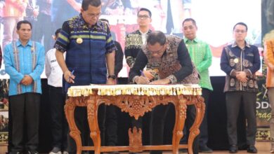 Photo of Pimpin Rapat Kerja Bersama Para Kepala Daerah se-NTT, Gubernur Melki Tekankan Semangat Kolaborasi dan Kerja Inovatif