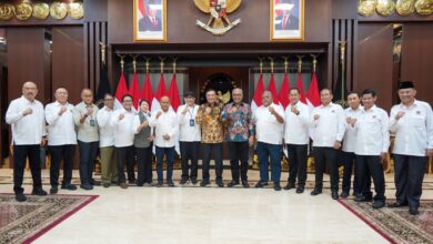 Photo of Terima PWI, Menko Djamari Soroti Penguatan Pers dan Tanggung Jawab Konten di Era Digital