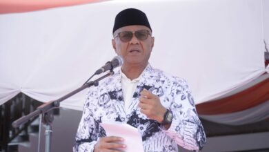 Photo of HUT PGRI ke-80, Wali Kota Tidore Muhammad Sinen Ajak Guru Jadi Teladan Terbaik: Kekayaan Daerah Adalah Guru yang Hebat