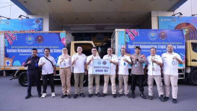 Photo of Peduli Semeru, BNN RI Salurkan 1.000 Paket Bantuan Kemanusiaan ke Lumajang