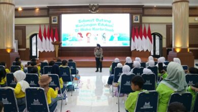 Photo of Korbrimob Polri Terima Kunjungan Siswa-Siswi TK Islam Mutiara Hikmah dan TK Al-Karim