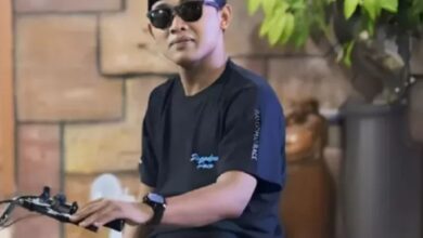 Photo of Ciuman Haram yang Viral: Gus Elham Dituding Cemari Ulama