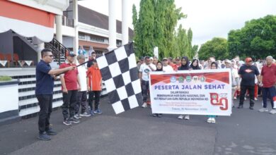 Photo of PGRI Kota Tidore Gelar Jalan Santai, Wakil Wali Kota Soroti Retaknya Ikatan Guru dan Murid