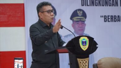 Photo of Wawali Tidore Tegaskan Kepala Desa Harus Jadi Garda Terdepan Pelayanan Publik