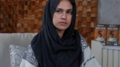 Photo of Tak Dinafkahi hingga Ditinggal Saat Melahirkan, Helwa Seret Pernikahan Siri Bahar bin Smith ke Publik