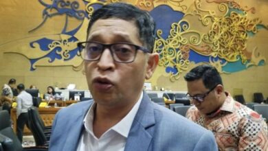 Photo of Mahasiswa Minta Rakyat Bisa Copot Anggota DPR, Baleg DPR Tunjukkan Sikap Dingin