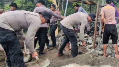 Photo of Wujud Kepedulian Brimob Polri Bangun Jembatan Gantung Penghubung Tiga Desa di Soppeng