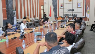 Photo of Bupati Halteng Ikram Sangadji Terima Kunjungan DPRD Halsel Bahas Strategi Peningkatan Kesejahteraan ASN
