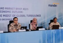 Photo of Rasio Pajak RI Jauh Tertinggal, Ekonom Mandiri Minta Pemerintah Tancap Gas