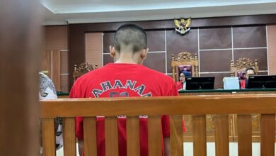 Photo of Gagal Selundupkan 2 Ton Sabu ke Indonesia, ABK Thailand Dihukum Seumur Hidup