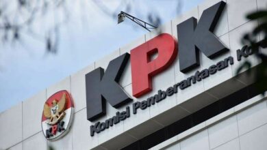 Photo of Kasus Suap Bea Cukai Melebar! KPK Periksa Dua Pejabat DJBC, Ada Aliran Dana Baru?