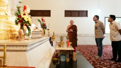 Photo of Persiapan Waisak, Fadli Zon Tinjau Vihara Mendut