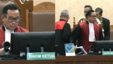 Photo of Usai Vonis 10 Tahun, Kuasa Hukum Nadiem Sebut Hakim Tak Profesional, Siapkan Laporan ke KY