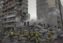 Photo of Tak Cuma Medan Perang, Rusia Kini Menghantam Ekonomi Ukraina