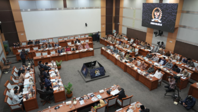 Photo of Raker dengan Komisi VIII DPR, Kemenhaj Ajukan Persetujuan DPR Cairkan Uang Muka Rp4 Triliun