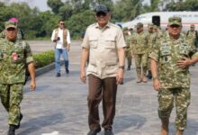 Photo of Karhutla Mengancam, Menhan Sjafrie Tegaskan Seluruh Kekuatan Negara Harus Bergerak